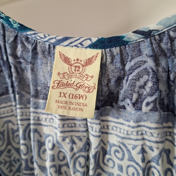 Faded Glory | Blue bohemian style t shirt with front tassel tie ups - Picture 8 of 11